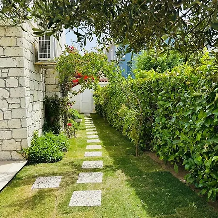 Villa Evalacati - Palma-tamamen Muestakil Cesme
