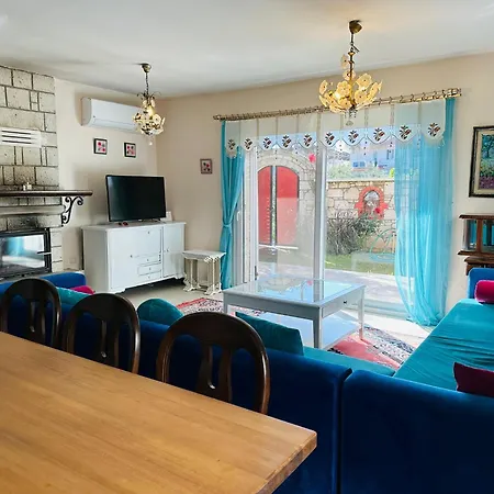 Evalacati-villa Palma-şömineli- Kış Düzeninde