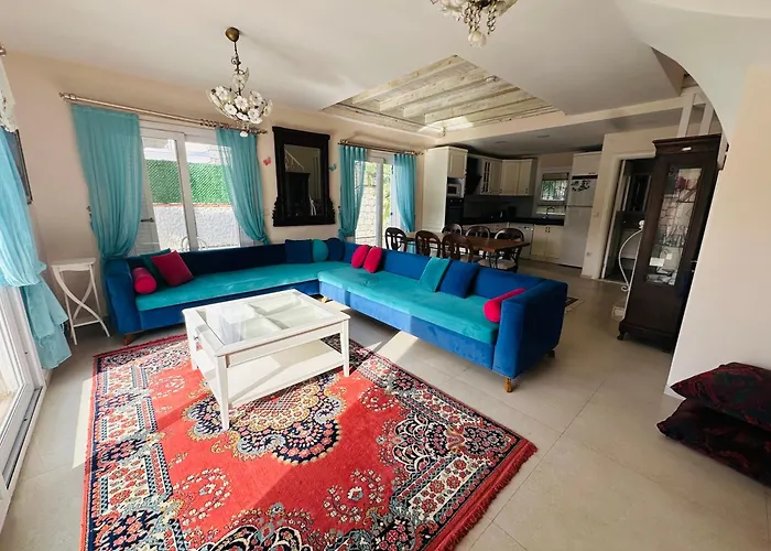 Evalacati-villa Palma-şömineli- Kış Düzeninde Çeşme