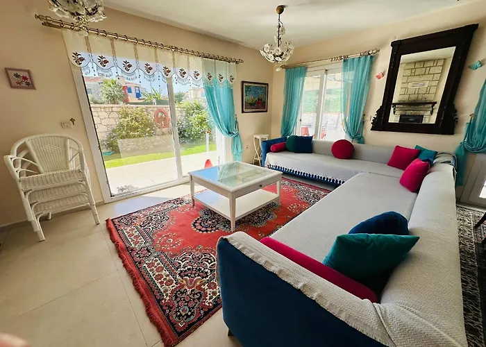 Evalacati-villa Palma-soemineli- Kis Duezeninde فيلة Çeşme