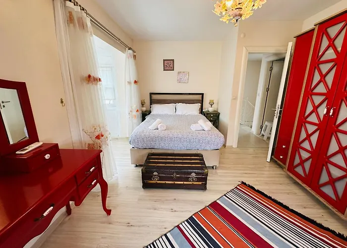 Evalacati-villa Palma-soemineli- Kis Duezeninde Çeşme