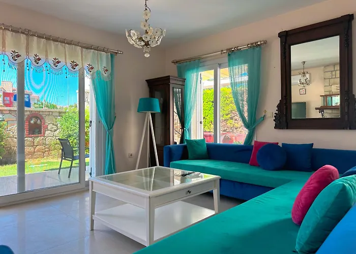 Evalacati-villa Palma-netflix Joy